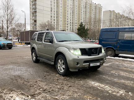 Nissan Pathfinder 2.5 AT, 2007, 220 000 км