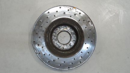 Диск тормозной передний Audi A6 (C5), 2003