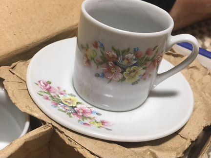 Набор чашек с блюдцами, фарфор