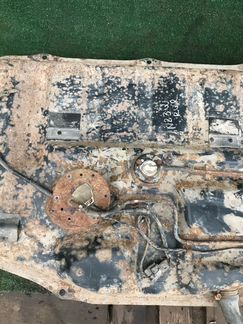 Бак топливный Mitsubishi Chariot N23W