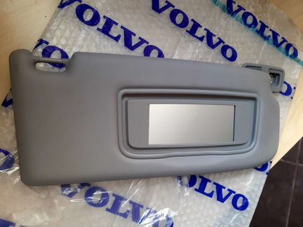 Солнцезащитные козырек (правый) на Volvo