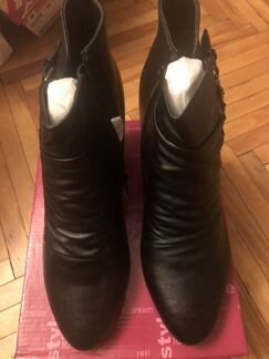 Полусапожки новые39