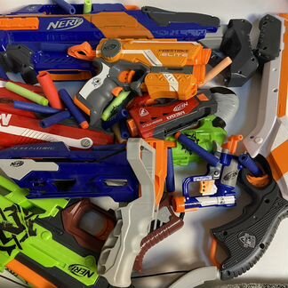 Огромный набор nerf - Нюрфы 9 штук + пули