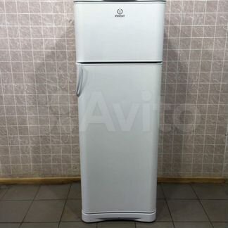 Холодильник Indesit