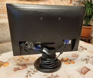 Монитор ViewSonic 1916w