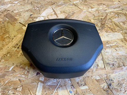 Подушка безопасности водителя на Mercedes-Benz GL