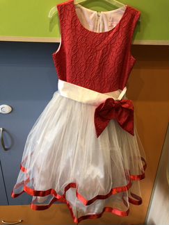 Платье для девочки праздничное