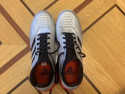 Мужские сороконожки Adidas Predator
