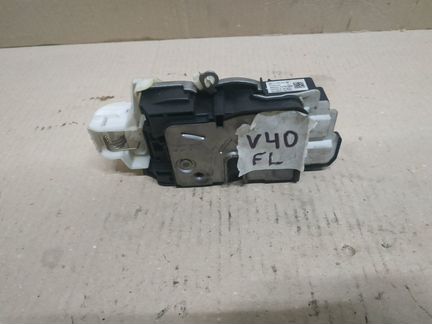 Вольво V40 2013-2018 замок передней левой двери