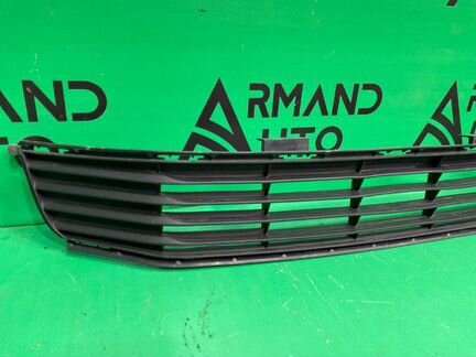 Решетка бампера передняя Toyota Camry V50