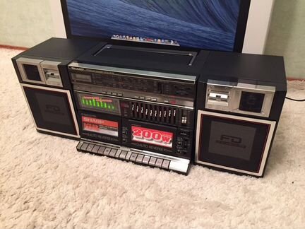 Легендарная магнитола Sharp GF-939ZP (BK) Polar