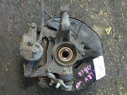 Кулак поворотный правый Toyota Avensis