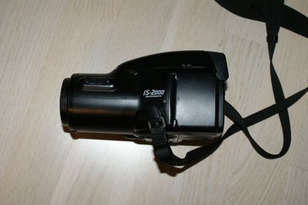 Olympus IS2000