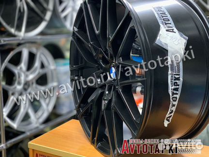 Диски литые r20 BMW G06 G05 818 M style performanc