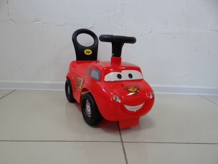 Детская каталка с героем мультфильма 