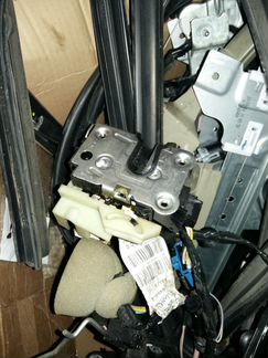 Ручки, замки для Рено Дастер