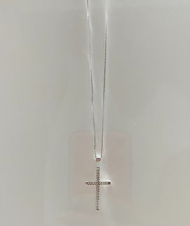 Крестик со стразами и цепочка