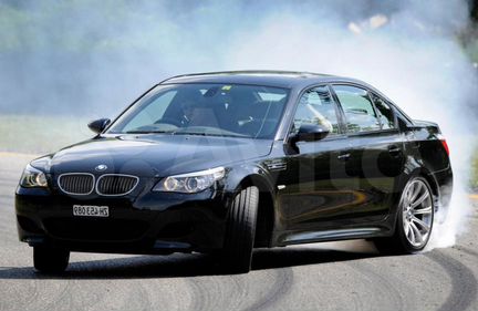 Лобовое стекло BMW 5 II E 60