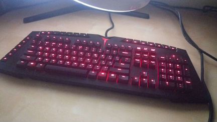 Игровая механическая клавиатура